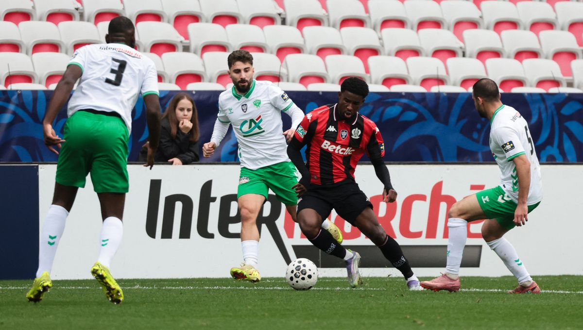 L'attaquant de l'OGC Nice Mohamed-Ali Cho face à l'AS Saint-Etienne cette saison en Coupe de France