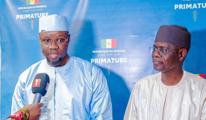 Primature : Les images de la passation de services entre Ousmane Sonko et Al Aminou Lo