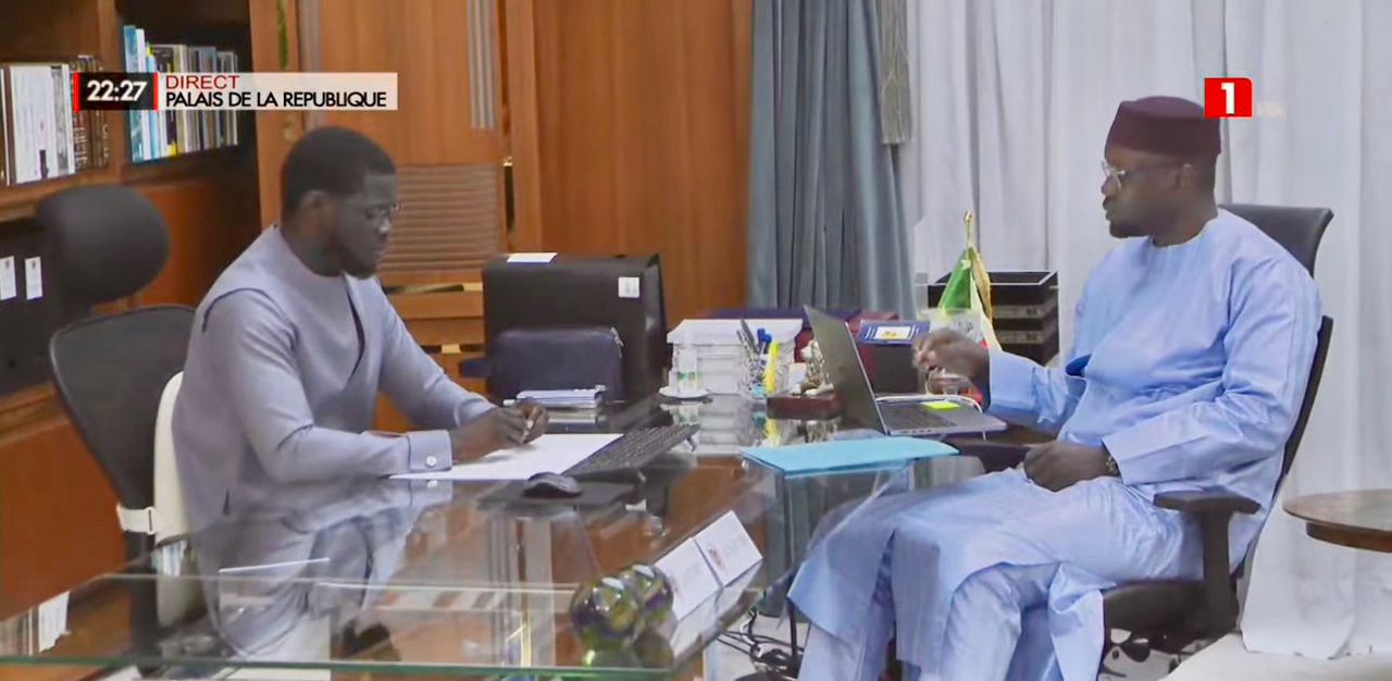 Ancien Premier ministre Ousmane Sonko lors de son limogeage : les détails de sa séparation avec Bassirou Diomaye Faye