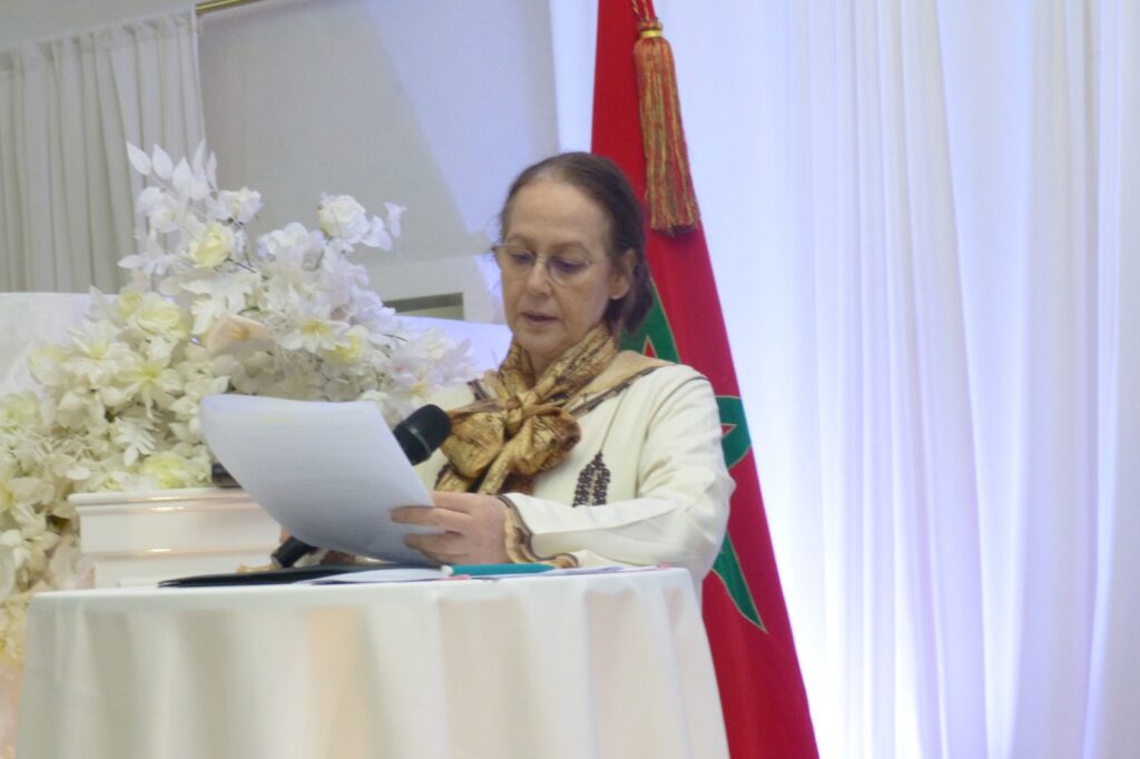La Consule Générale du Maroc à Düsseldorf, Mme Boutaina Bouabid, lors d'un discours