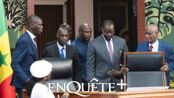 Ousmane Sonko en séance à l'Assemblée nationale