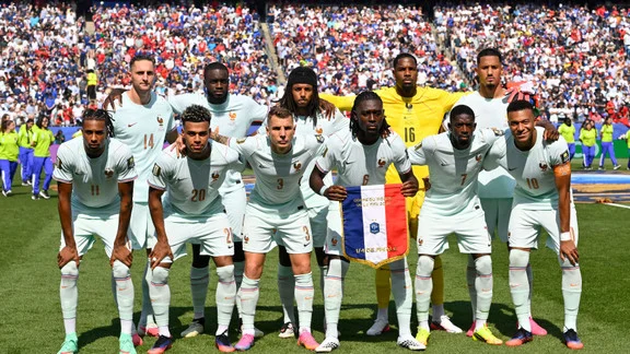 Jules Koundé, défenseur français, en action