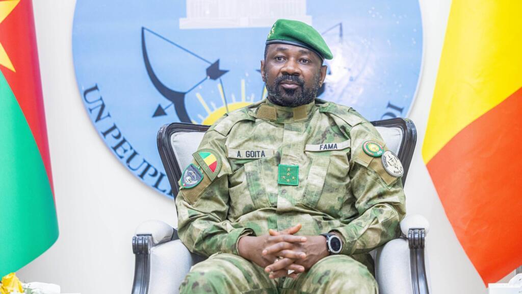 Le président de transition du Mali, le général Assimi Goïta, lors du deuxième sommet de l'Alliance des États du Sahel (AES) à Bamako, le 23 décembre 2025.