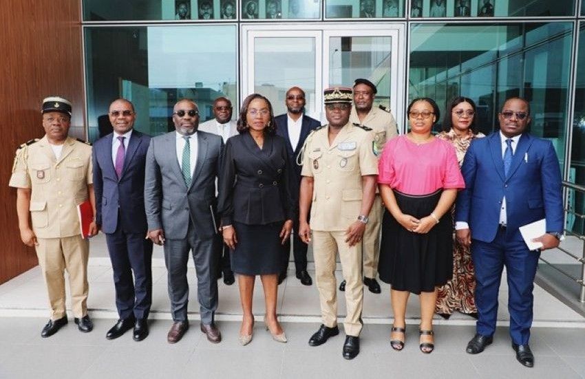 Douanes et fiscalité au Gabon