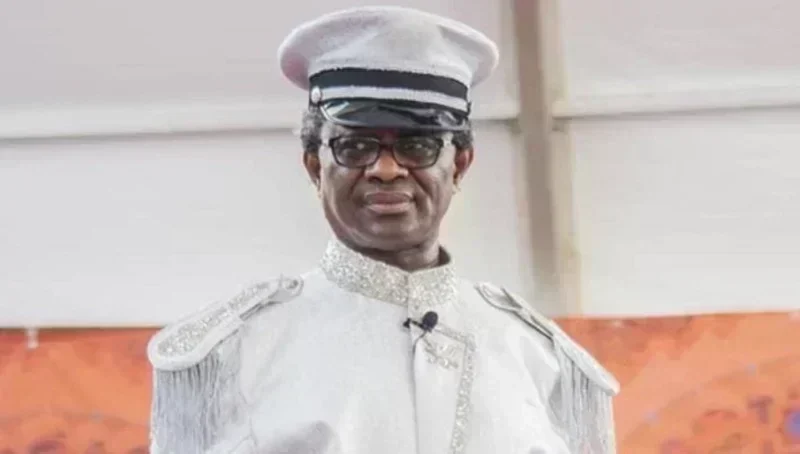 Serigne Modou Kara Mbacké lors d’un discours public Serigne Modou Kara Mbacké lors d’un discours public