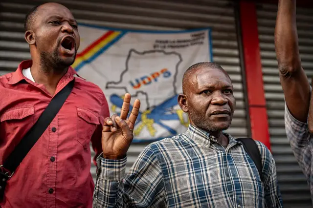 Militants de l'UDPS soutenant Félix Tshisekedi